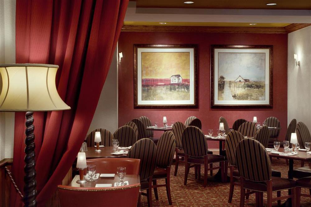 Sheraton Detroit Novi Restoran gambar