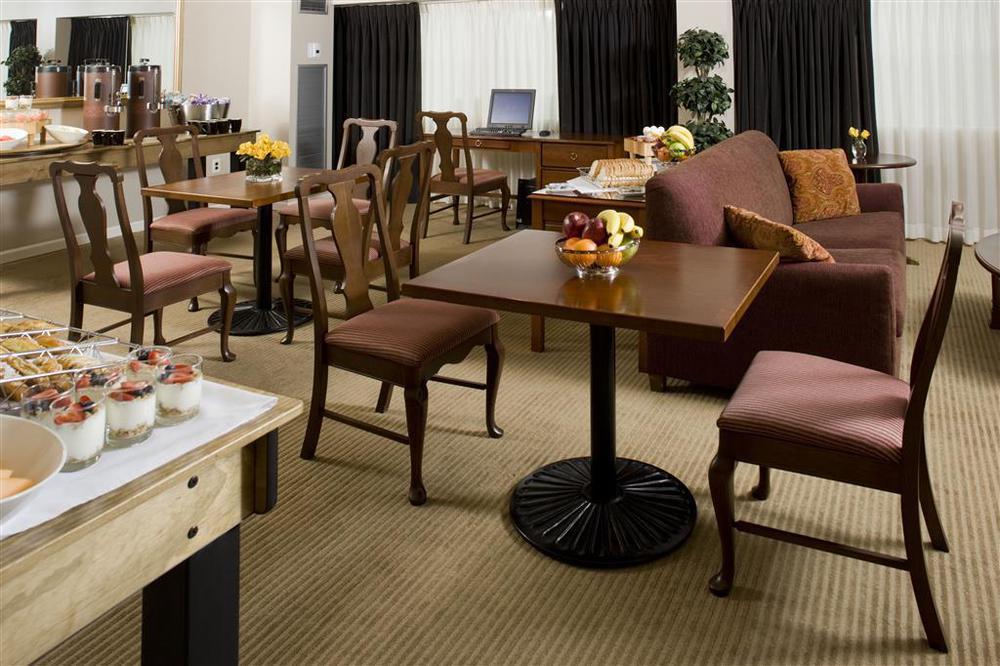 Sheraton Detroit Novi Restoran gambar